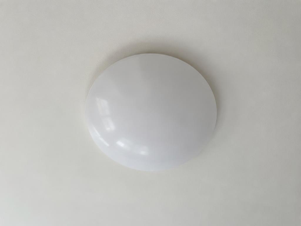 Ceiling light replaced — handyman job in Jordaan, Amsterdam – After