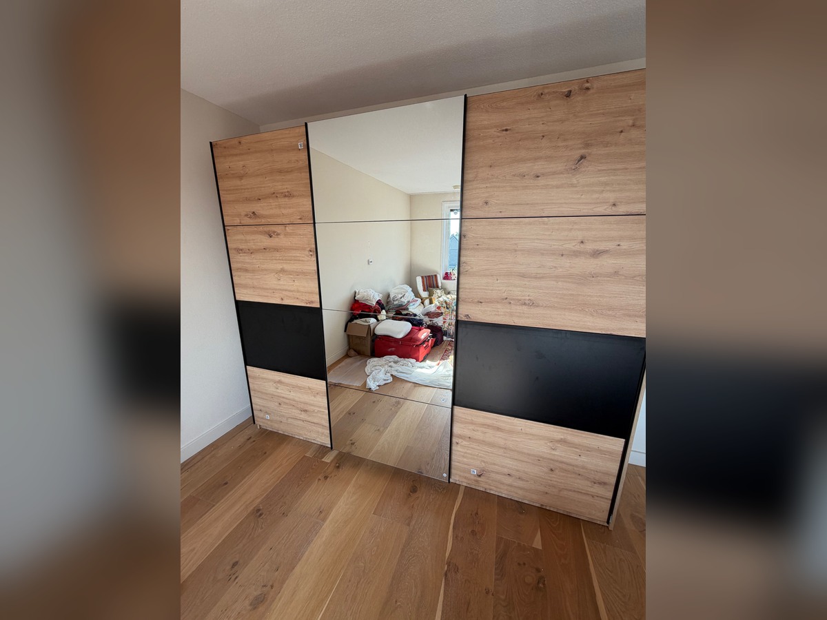 Meubella wardrobe assembled — handyman job in Amsterdam, Amsterdam – After